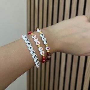 TAYLOR SWIFT | “Red TV” Album Inspired Bracelet Set